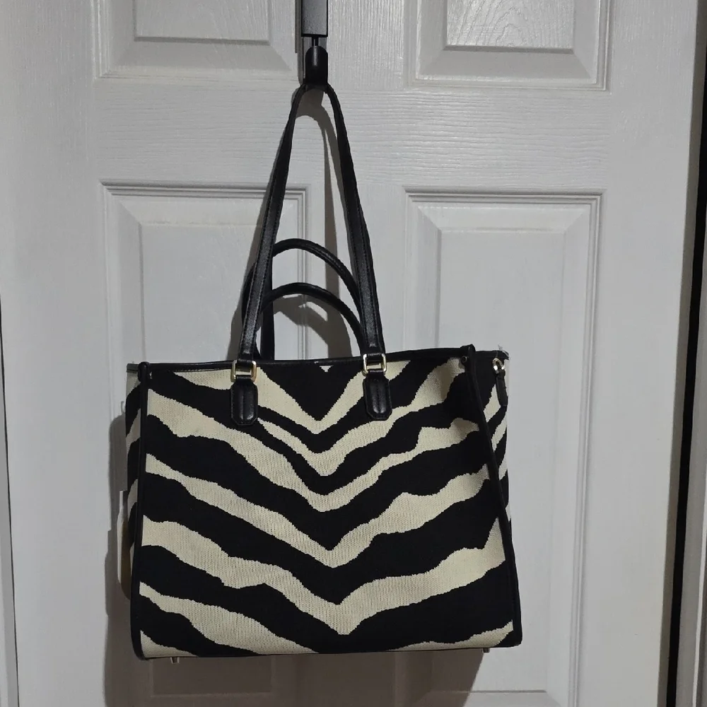 Viola Castellani Stylish‎ Zebra Print Tote Bag
